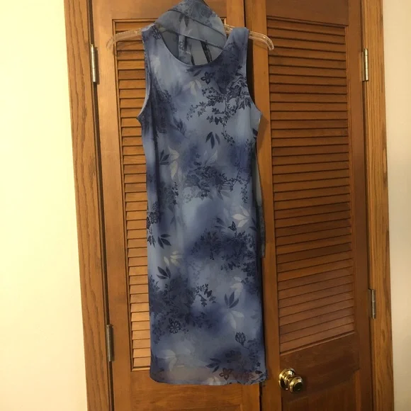 Maurice’s blue floral dress with scarf Sz Medium - Picture 3 of 12